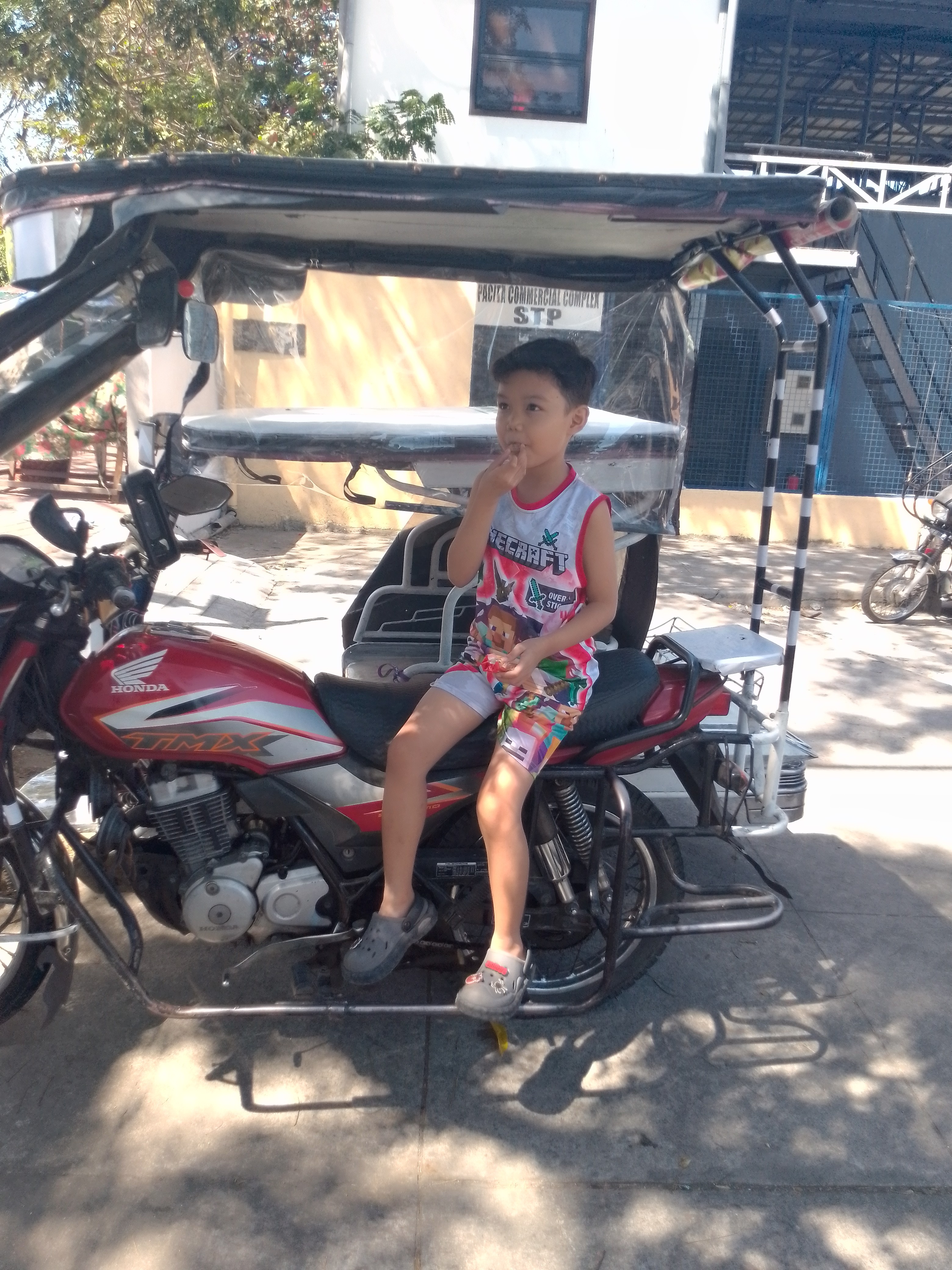 EVELYN BEA Profile Picture